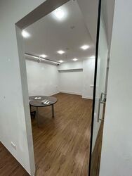 Parkway Centre (D15), Retail #578555241